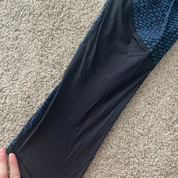 Lululemon leggings - Picture 3 of 4